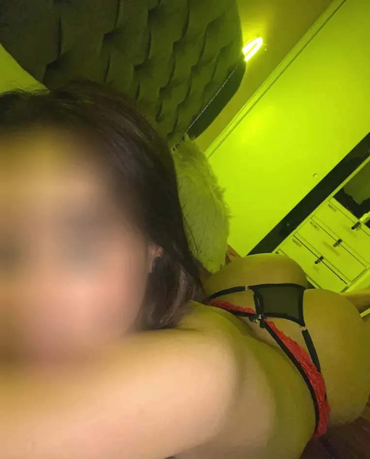 Chaima, 31