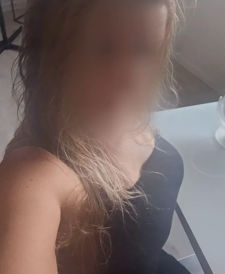Imane, 31