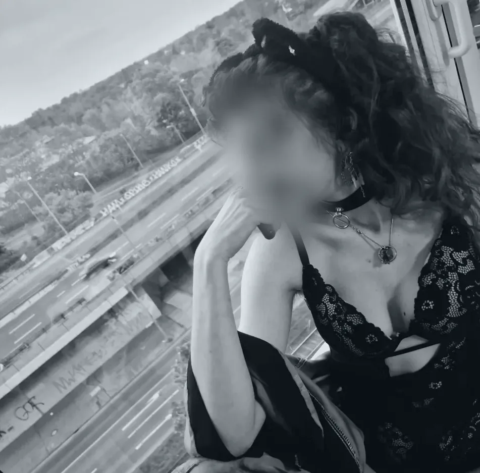 Miranda, 22