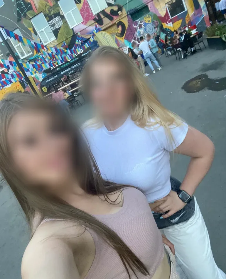 Vera, 30